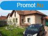 Pomz Margitliget rszn, 380 m2-es nll telken 4 szobs, 