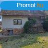 Gombn feljtst ignyl 150 m2 hz, 916 m2 telek